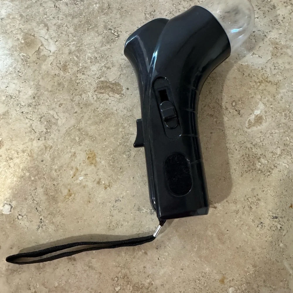 Handheld Dog Treat Launcher / Thrower‎ Toy